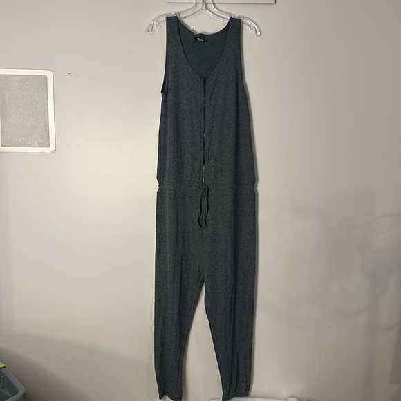 Michael Lauren Zip Front Jumpsuit in Charcoal - Picture 2 of 8